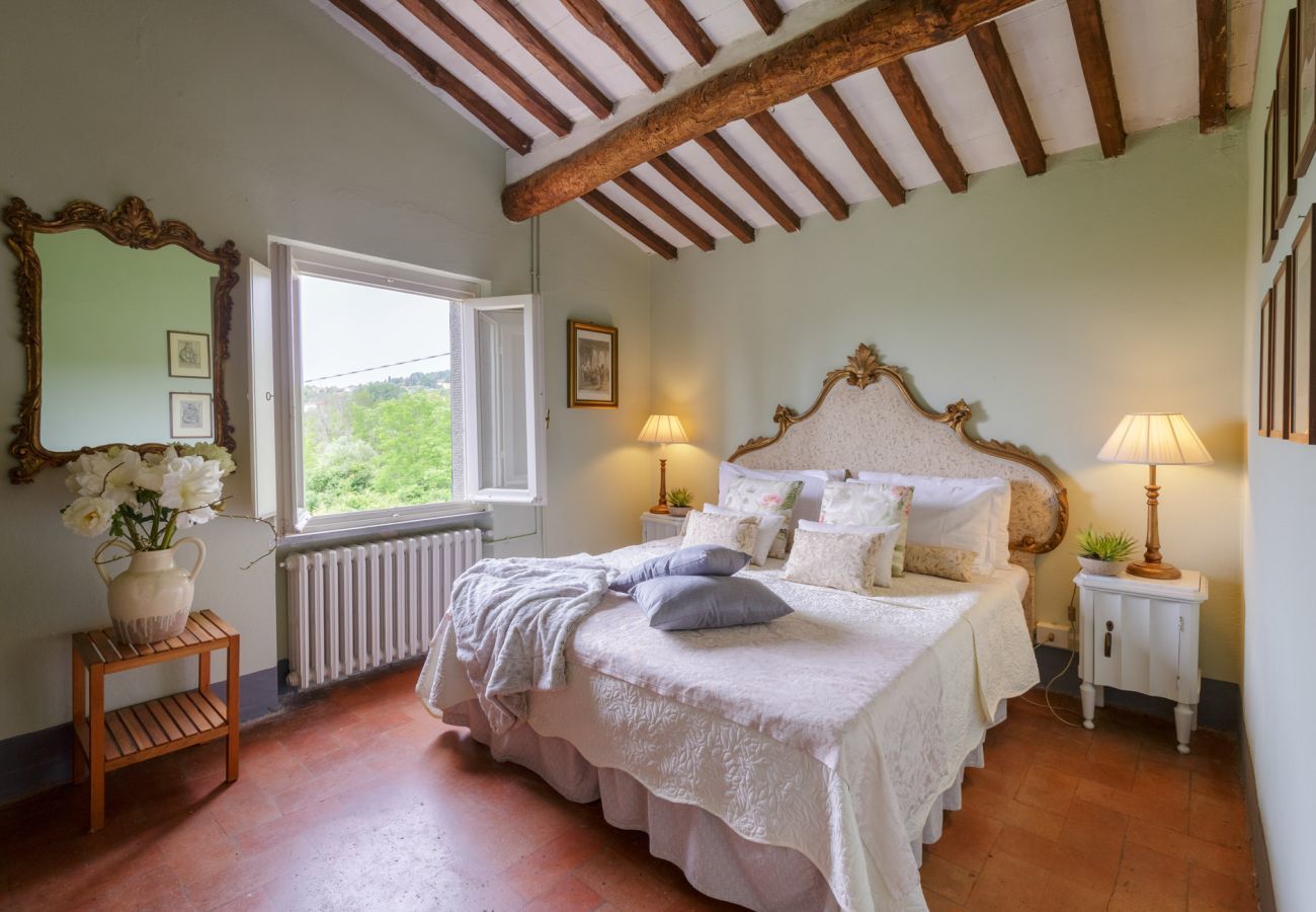 Villa a Capannori - ROMANTIC FARMHOUSE VILLA WITH PRIVATE INFINITY POOL AND GREAT VIEWS IN LUCCA