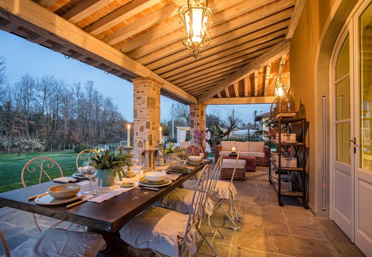 Villa a Orentano - VILLA OTTO Luxury Tuscan Farmhouse with Private Pool close to Lucca Pisa Pistoia