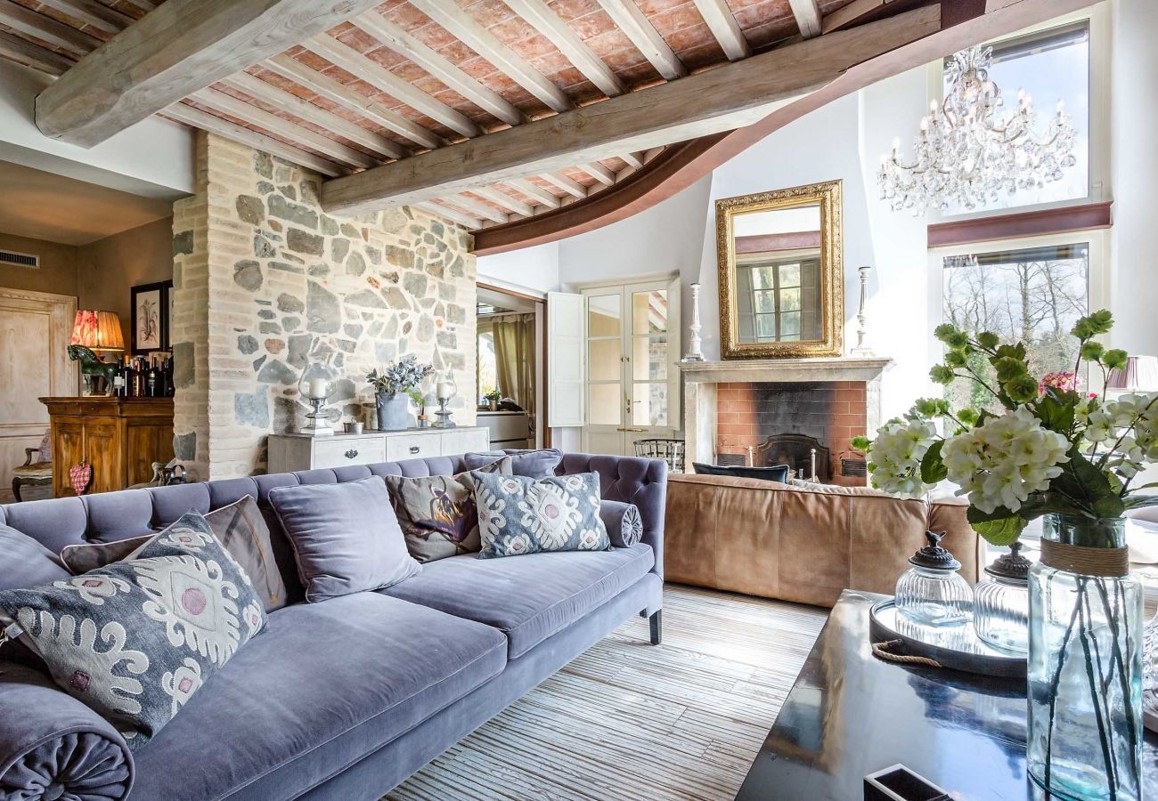 Villa a Orentano - VILLA OTTO Luxury Tuscan Farmhouse with Private Pool close to Lucca Pisa Pistoia