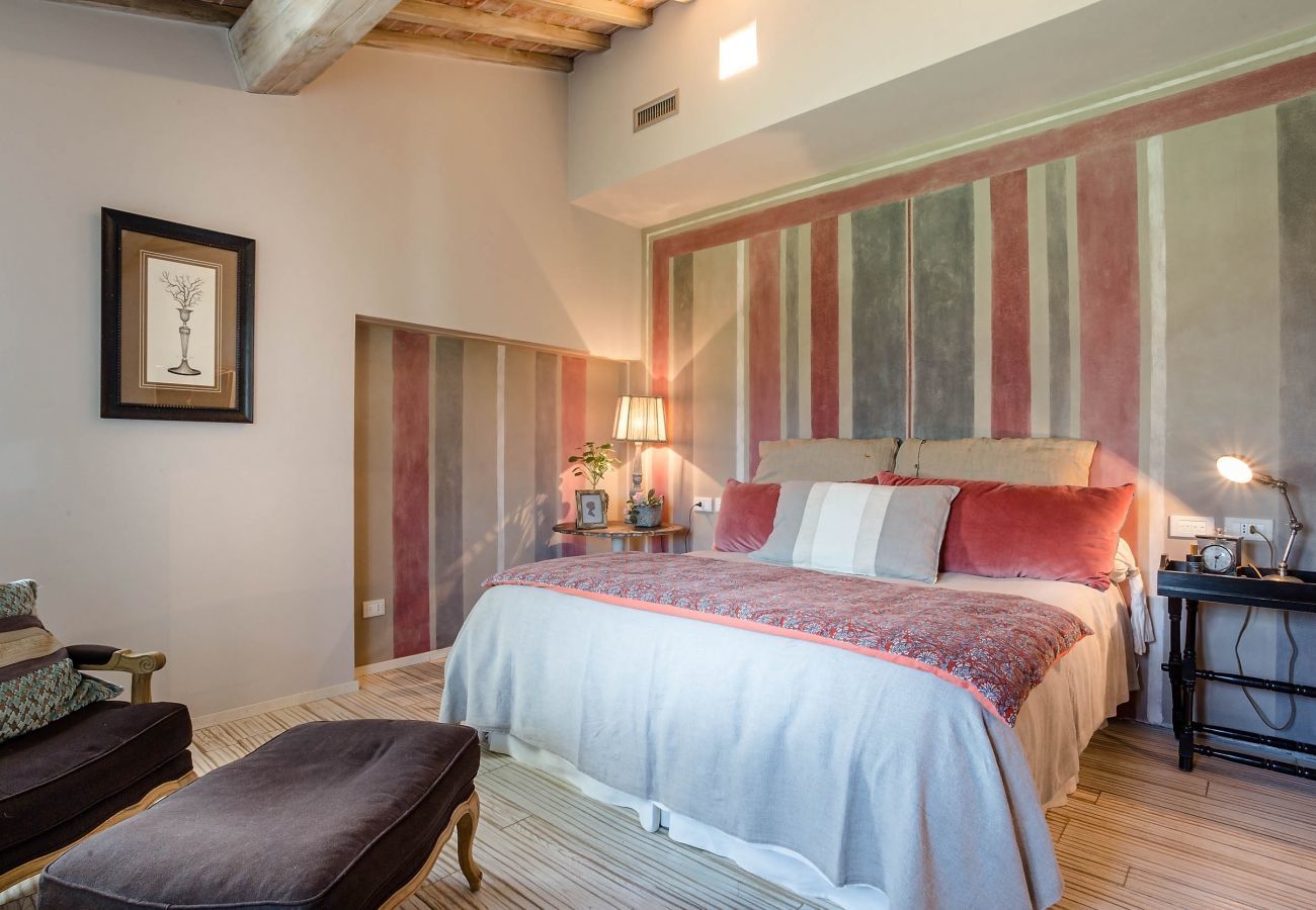 Villa a Orentano - VILLA OTTO Luxury Tuscan Farmhouse with Private Pool close to Lucca Pisa Pistoia