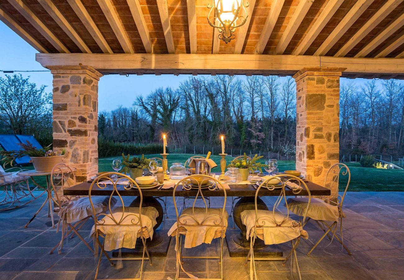 Villa a Orentano - VILLA OTTO Luxury Tuscan Farmhouse with Private Pool close to Lucca Pisa Pistoia