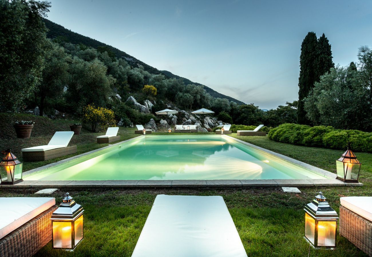 Villa a Lucca - An Exquisite Expression of Luxury: a 1600s Hunting Lodge