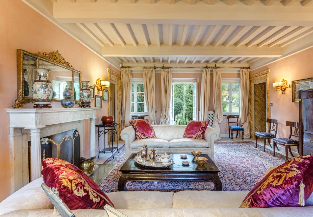 Villa a Lucca - An Exquisite Expression of Luxury: a 1600s Hunting Lodge