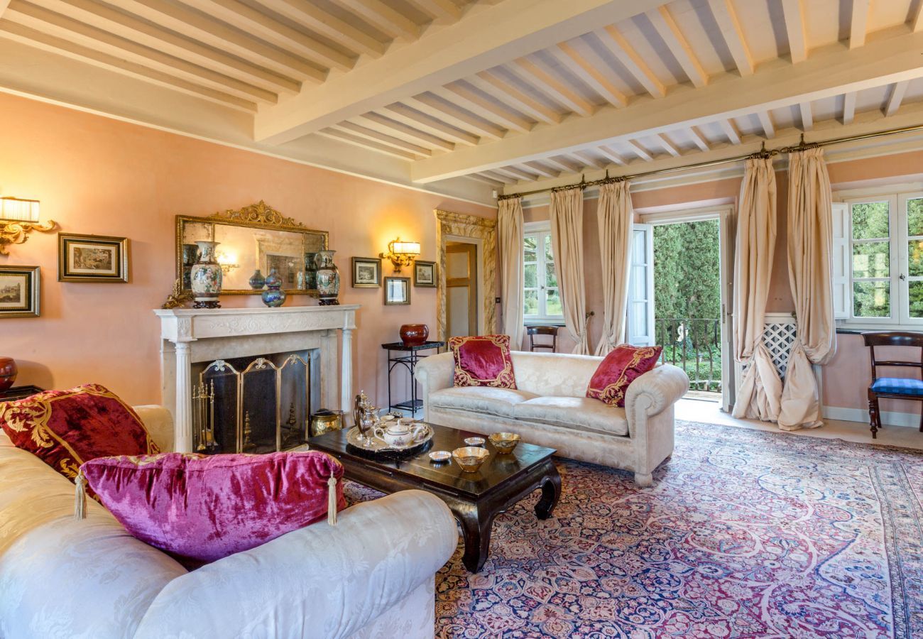 Villa a Lucca - An Exquisite Expression of Luxury: a 1600s Hunting Lodge