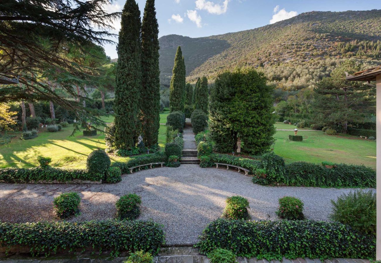 Villa a Lucca - An Exquisite Expression of Luxury: a 1600s Hunting Lodge