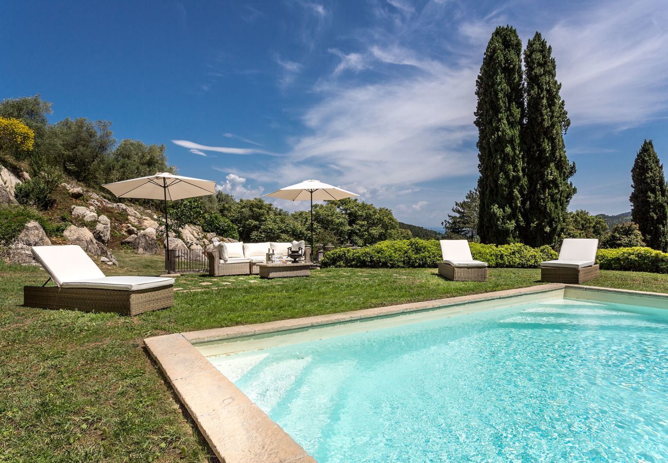 Villa a Lucca - An Exquisite Expression of Luxury: a 1600s Hunting Lodge