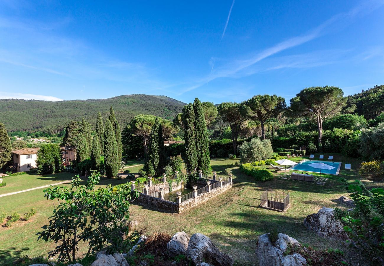 Villa a Lucca - An Exquisite Expression of Luxury: a 1600s Hunting Lodge