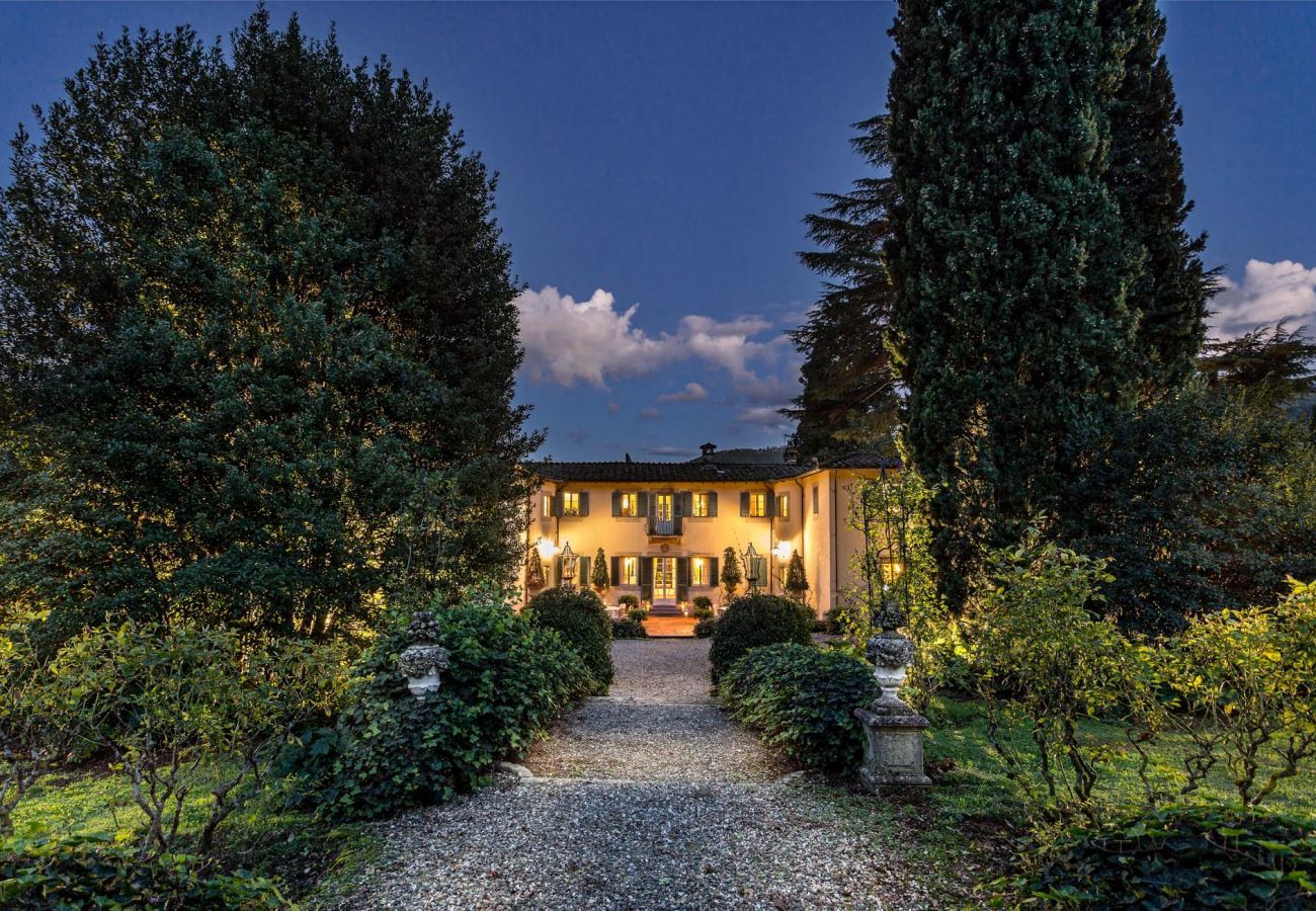 Villa a Lucca - An Exquisite Expression of Luxury: a 1600s Hunting Lodge