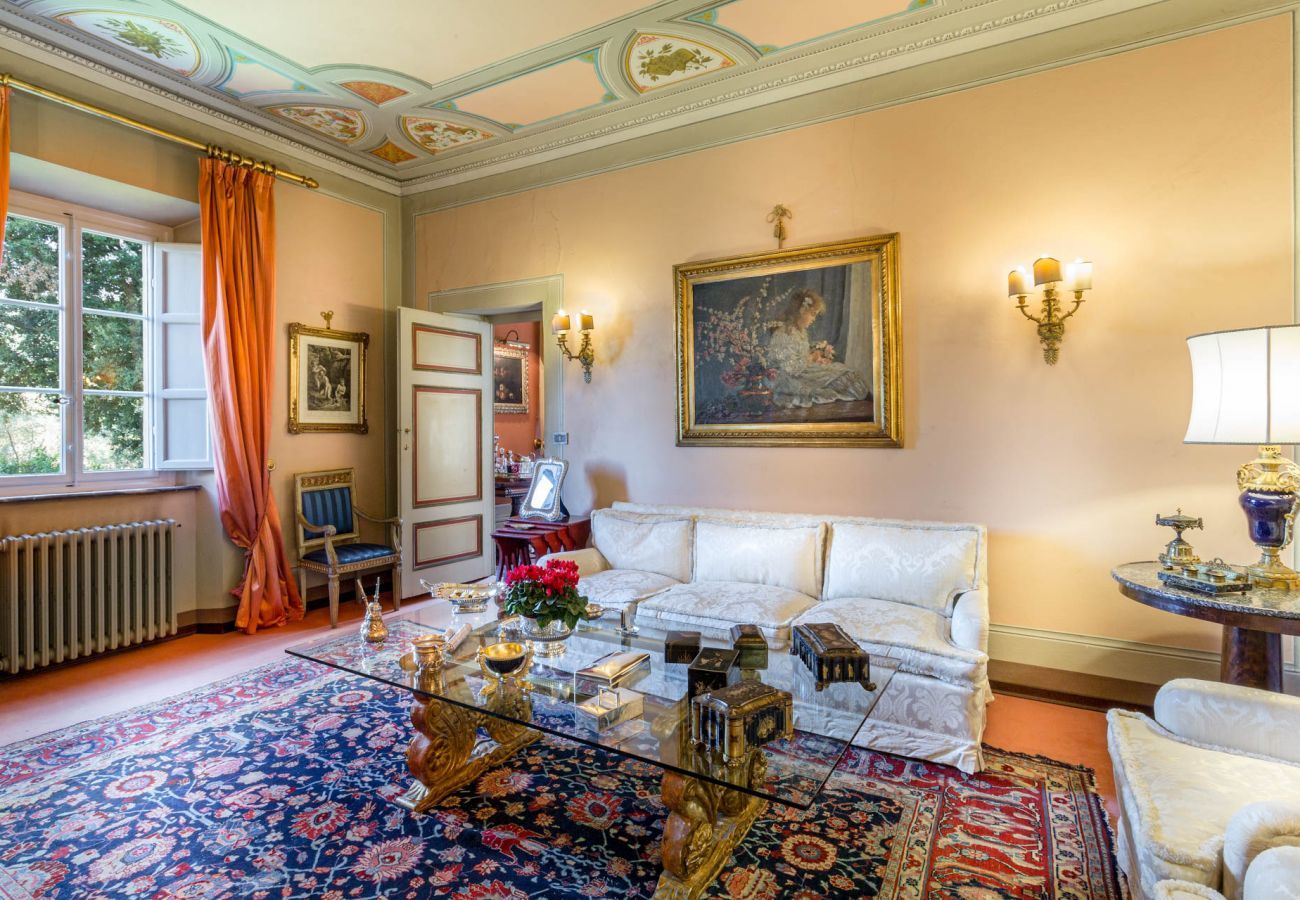 Villa a Lucca - An Exquisite Expression of Luxury: a 1600s Hunting Lodge