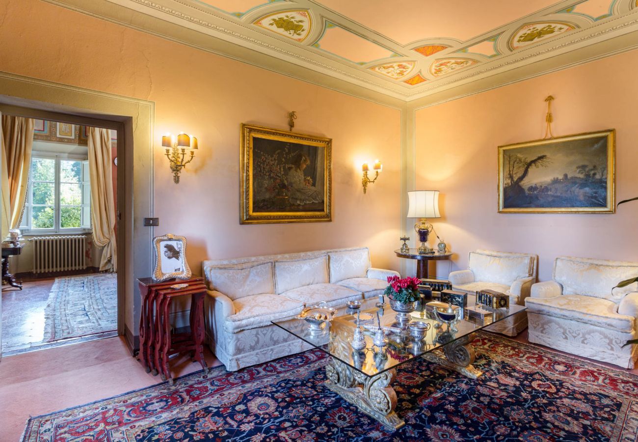 Villa a Lucca - An Exquisite Expression of Luxury: a 1600s Hunting Lodge