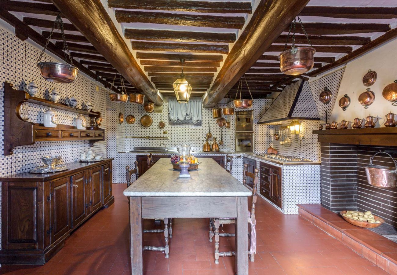 Villa a Lucca - An Exquisite Expression of Luxury: a 1600s Hunting Lodge