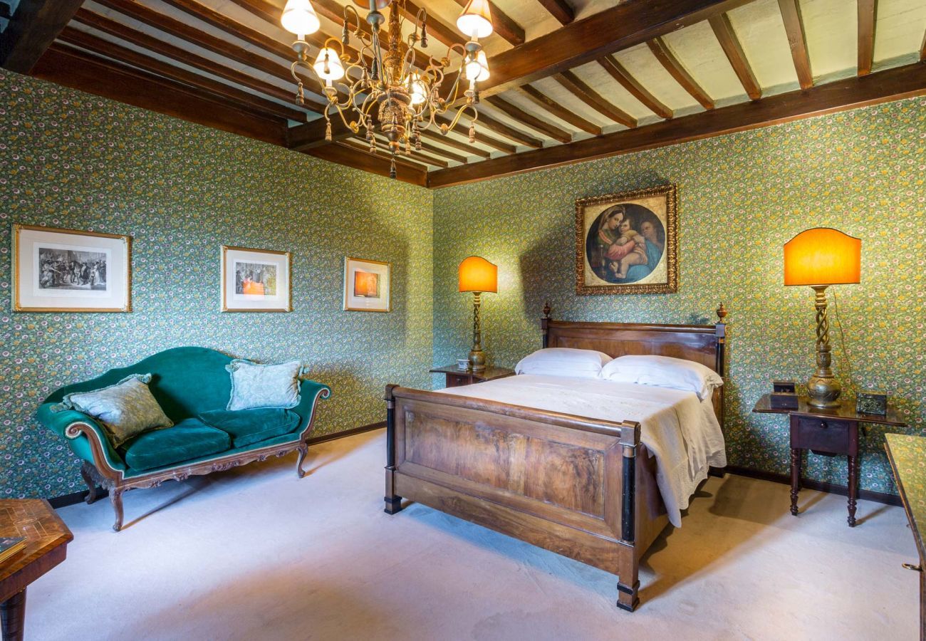 Villa a Lucca - An Exquisite Expression of Luxury: a 1600s Hunting Lodge