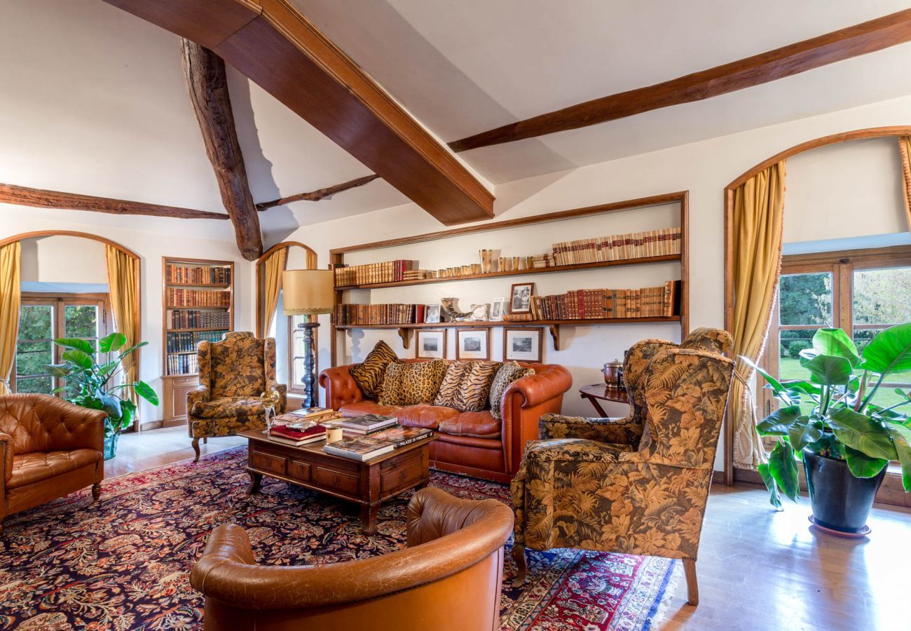 Villa a Lucca - An Exquisite Expression of Luxury: a 1600s Hunting Lodge