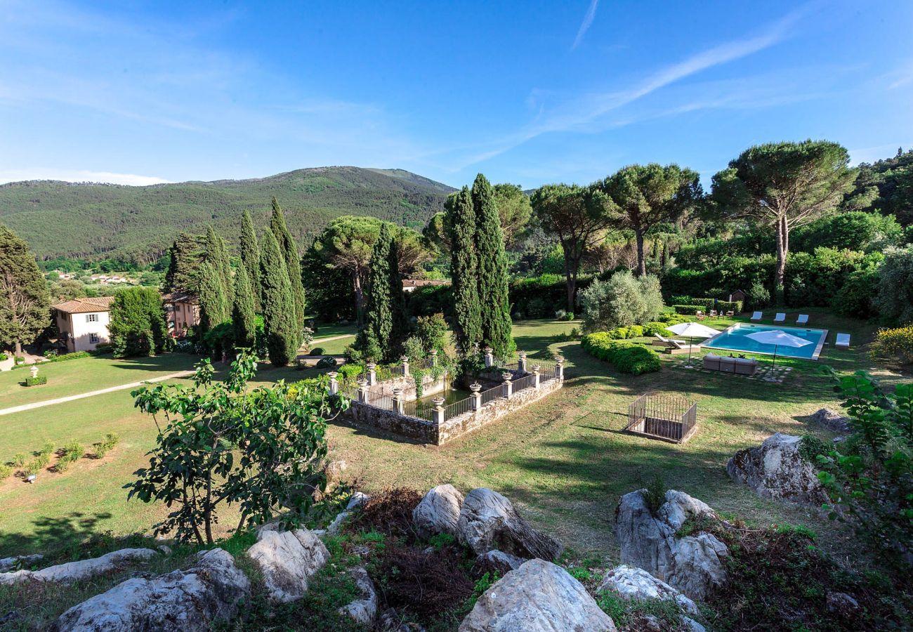 Villa a Lucca - An Exquisite Expression of Luxury: a 1600s Hunting Lodge