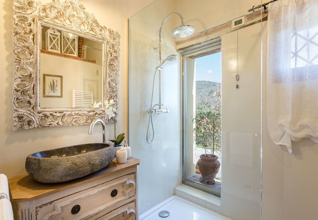 Villa a Uzzano - Rosyabate Cottage