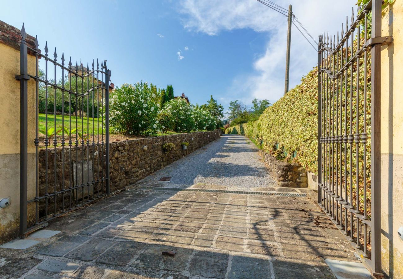 Villa a Uzzano - Rosyabate Cottage