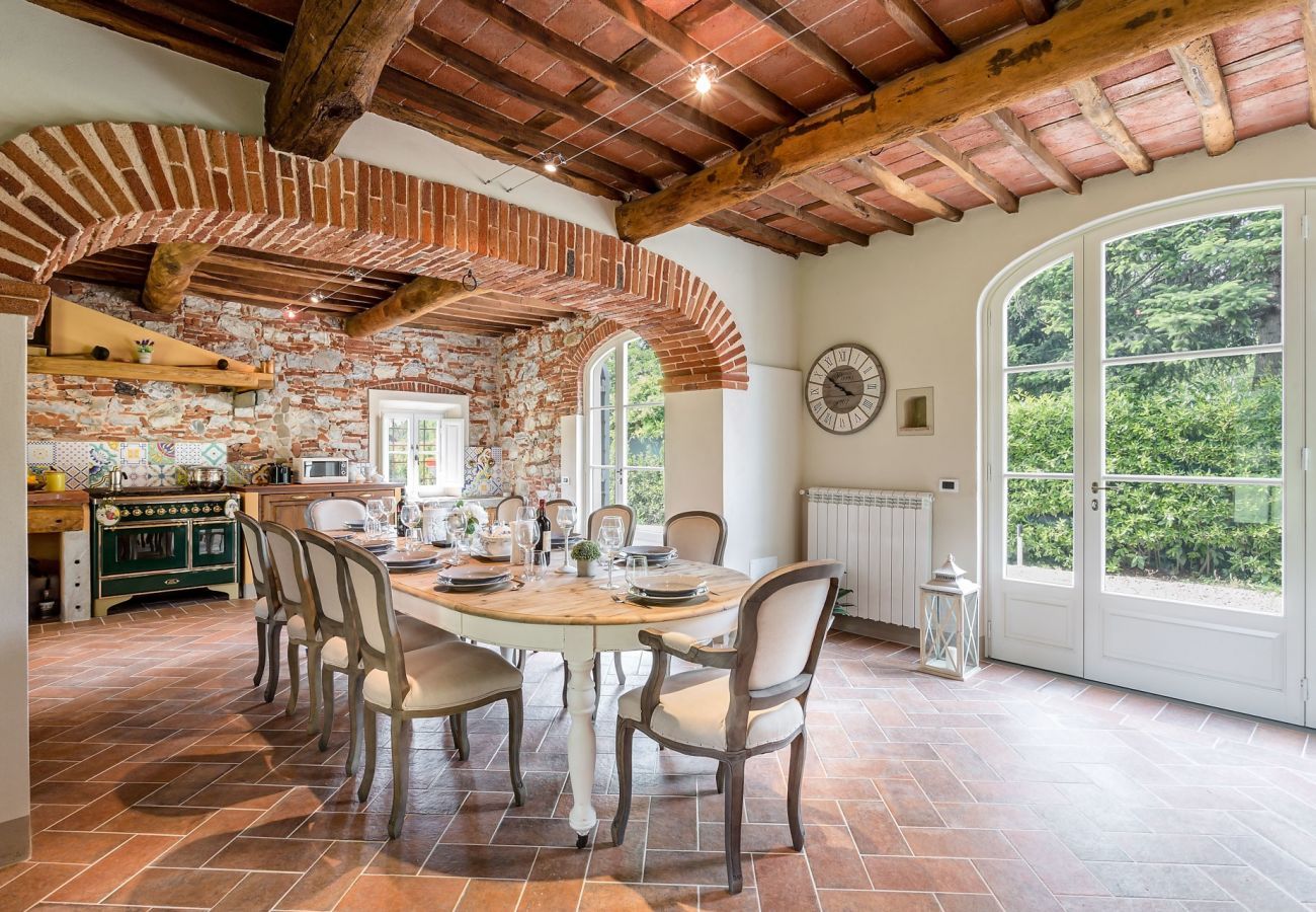 Villa a Monte San quirico - Villa sul Fiume
