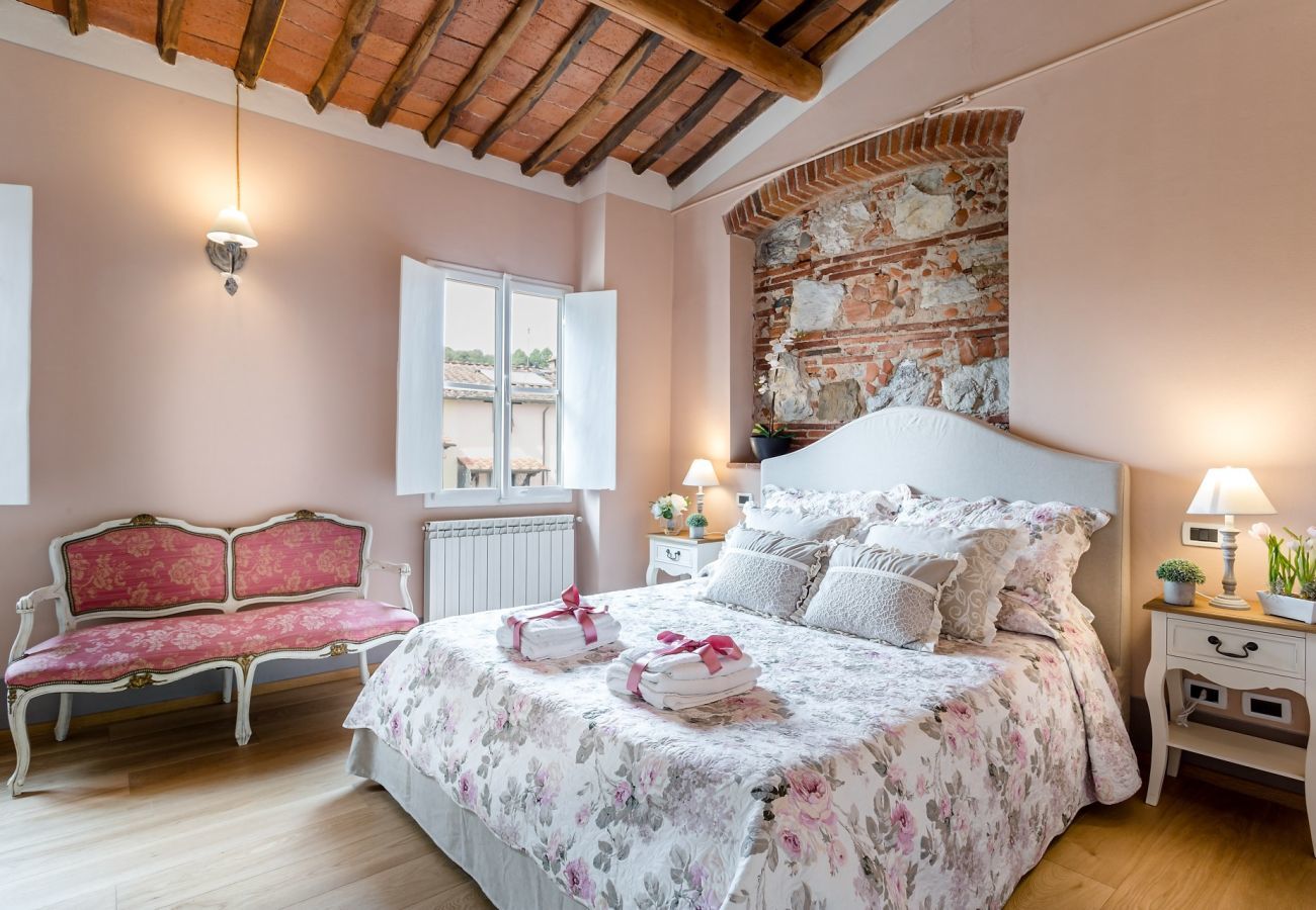 Villa a Monte San quirico - Villa sul Fiume