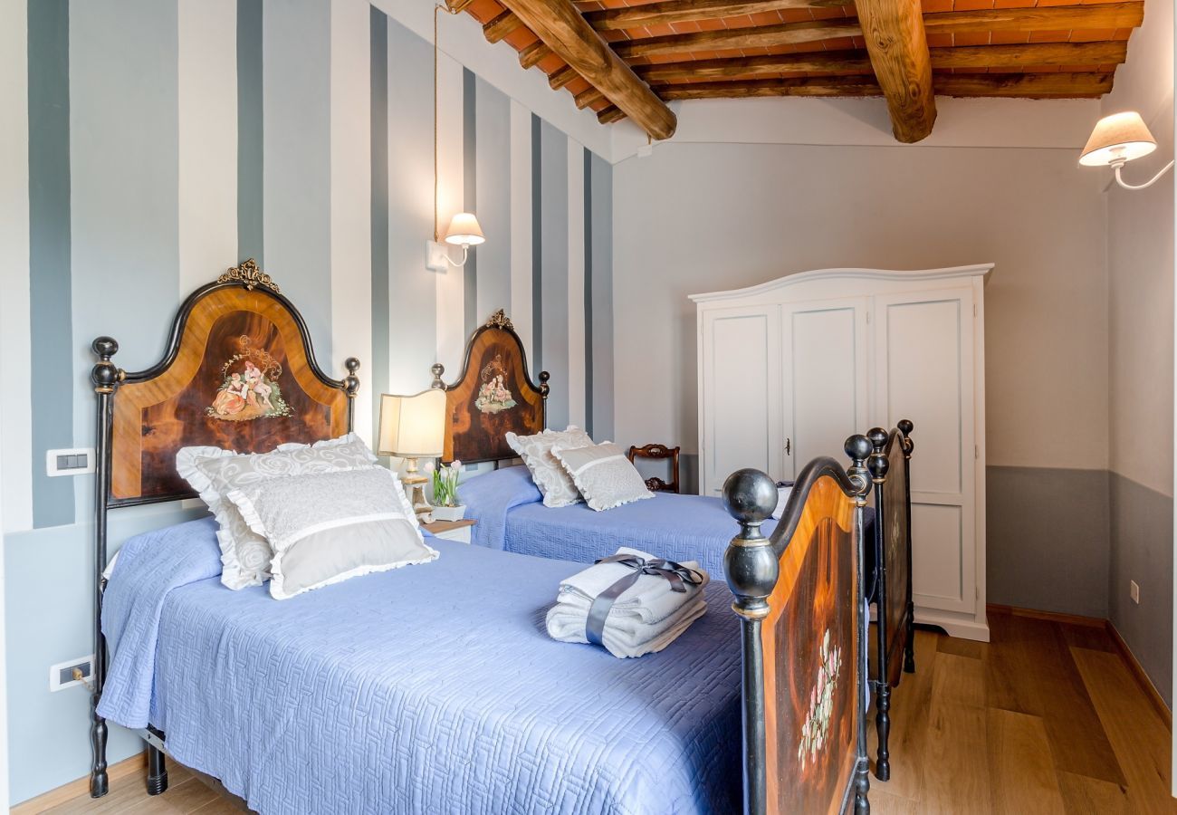 Villa a Monte San quirico - Villa sul Fiume