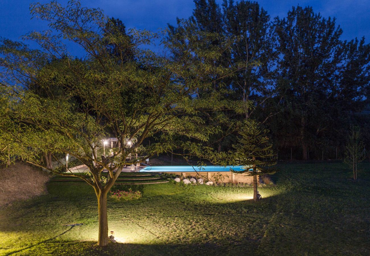 Villa a Monte San quirico - Villa sul Fiume