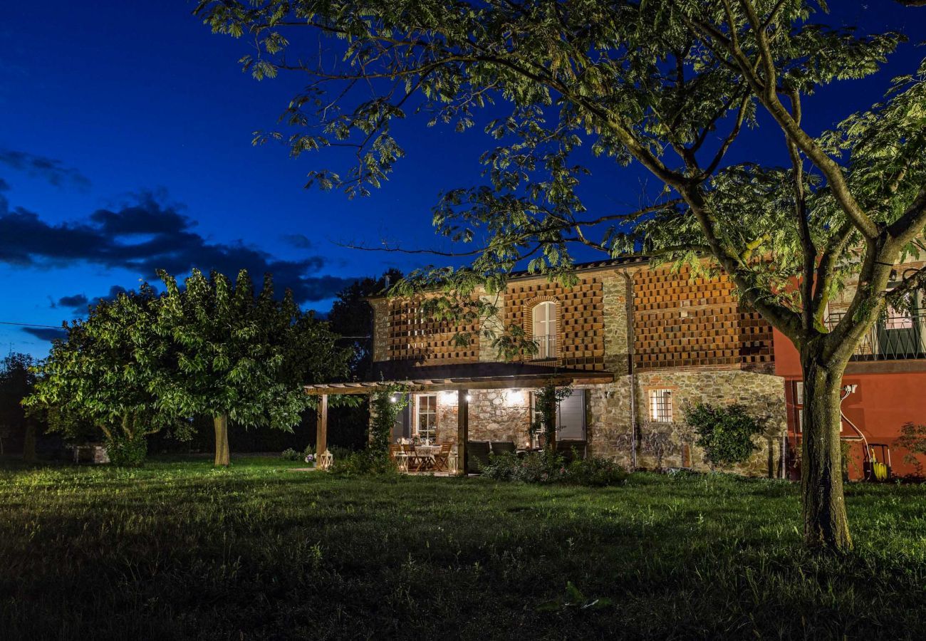 Villa a Monte San quirico - Villa sul Fiume