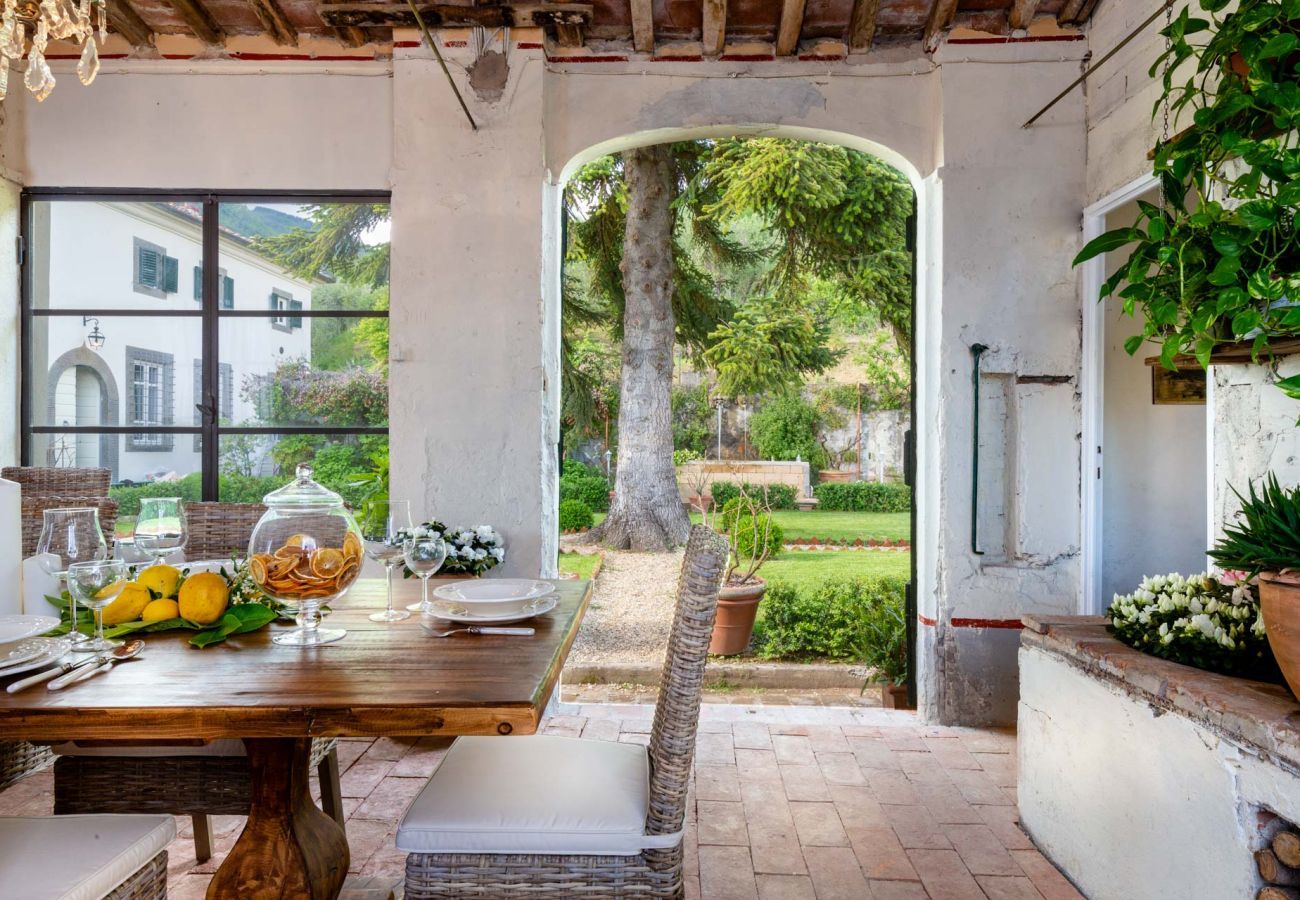 Villa a Capannori - Villa Valgiano