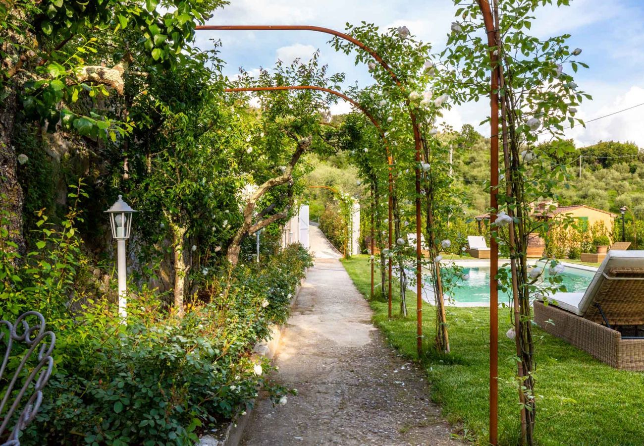 Villa a Capannori - Villa Valgiano