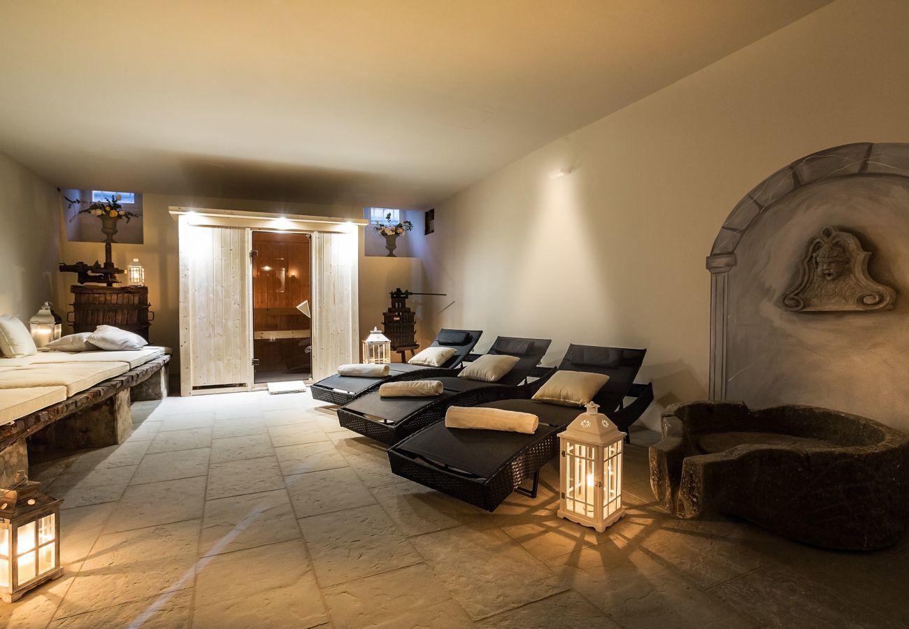 Villa a Capannori - Villa Valgiano