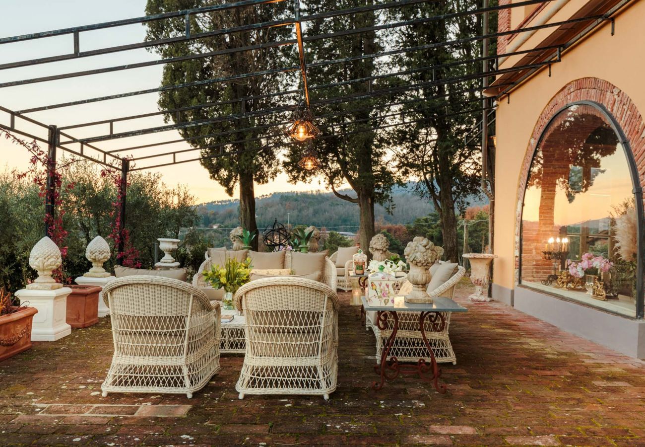 Villa a Maggiano - Charming & Luxury 10 Bedrooms VILLA MEDEA Close to the City Centre of Lucca