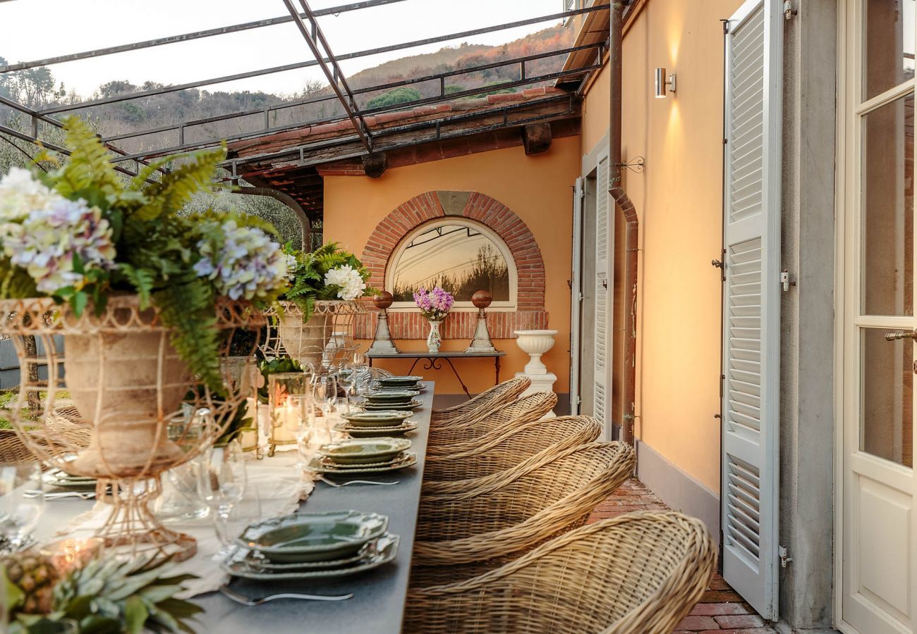 Villa a Maggiano - Charming & Luxury 10 Bedrooms VILLA MEDEA Close to the City Centre of Lucca