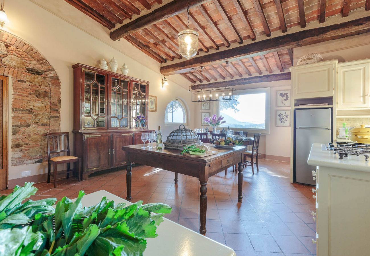 Villa a Maggiano - Charming & Luxury 10 Bedrooms VILLA MEDEA Close to the City Centre of Lucca