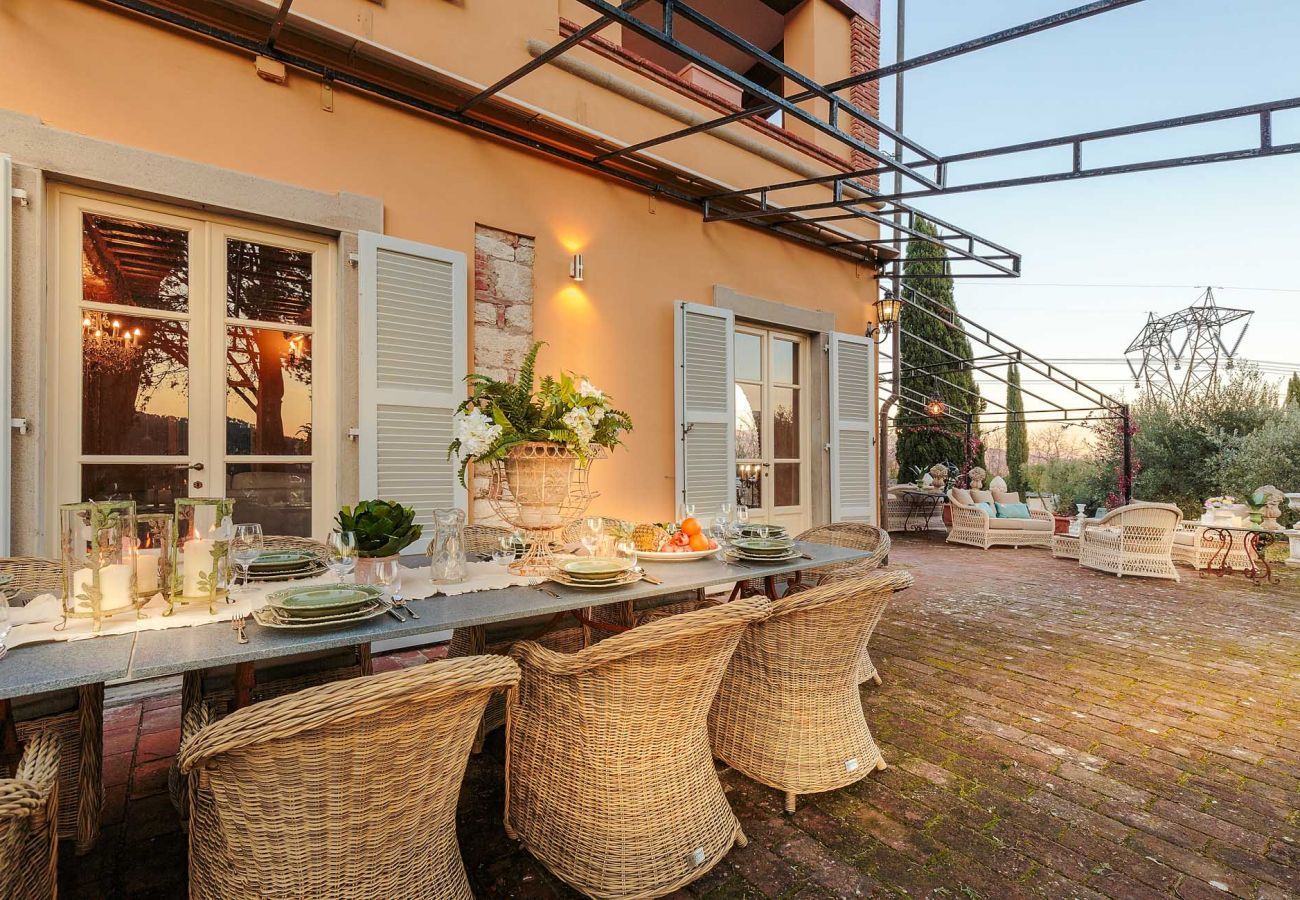 Villa a Maggiano - Charming & Luxury 10 Bedrooms VILLA MEDEA Close to the City Centre of Lucca