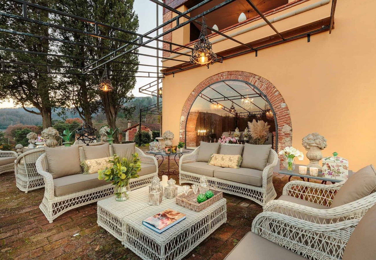 Villa a Maggiano - Charming & Luxury 10 Bedrooms VILLA MEDEA Close to the City Centre of Lucca