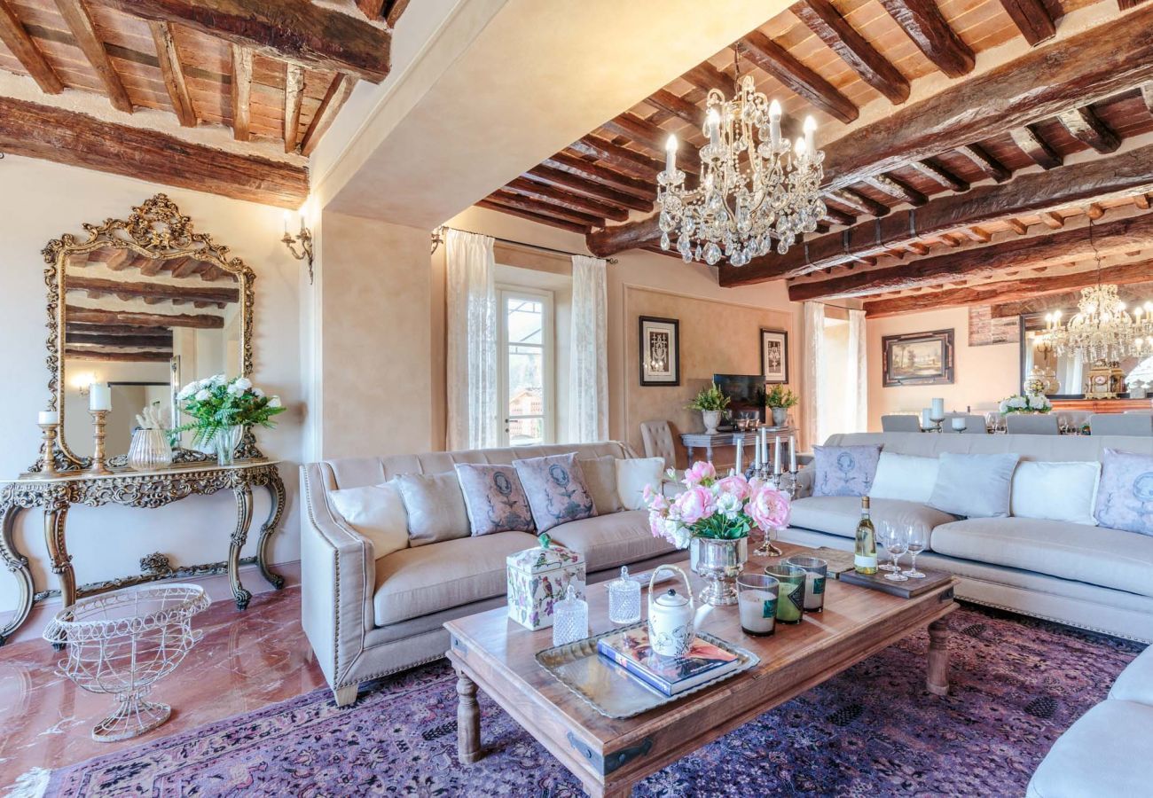 Villa a Maggiano - Charming & Luxury 10 Bedrooms VILLA MEDEA Close to the City Centre of Lucca