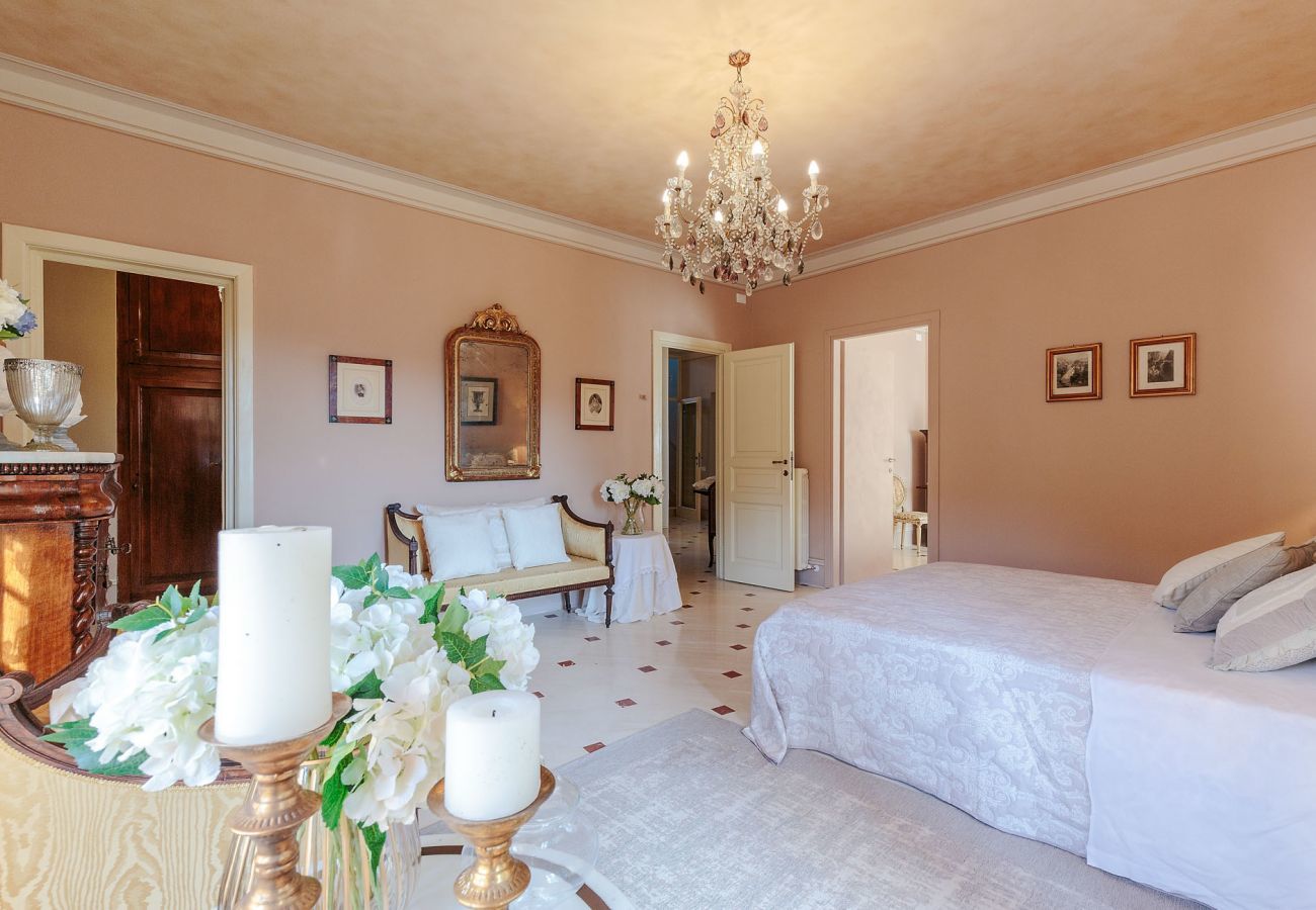 Villa a Maggiano - Charming & Luxury 10 Bedrooms VILLA MEDEA Close to the City Centre of Lucca