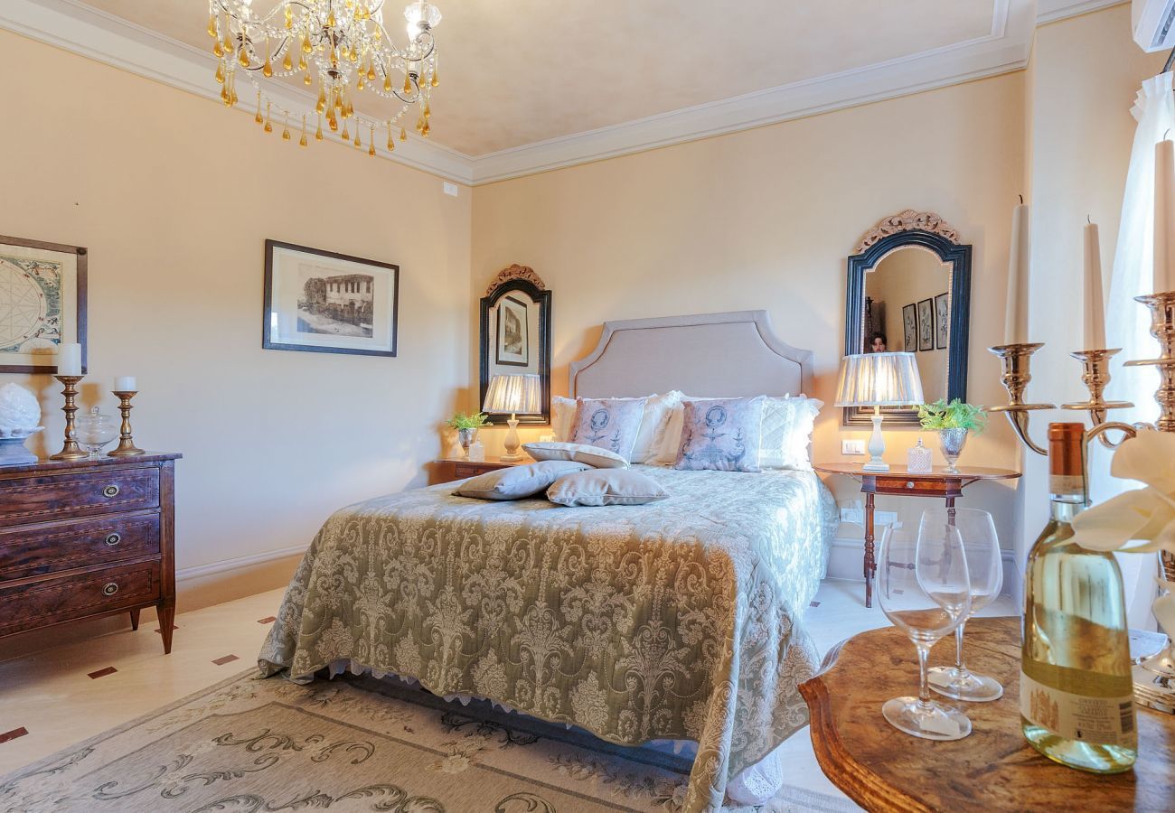 Villa a Maggiano - Charming & Luxury 10 Bedrooms VILLA MEDEA Close to the City Centre of Lucca