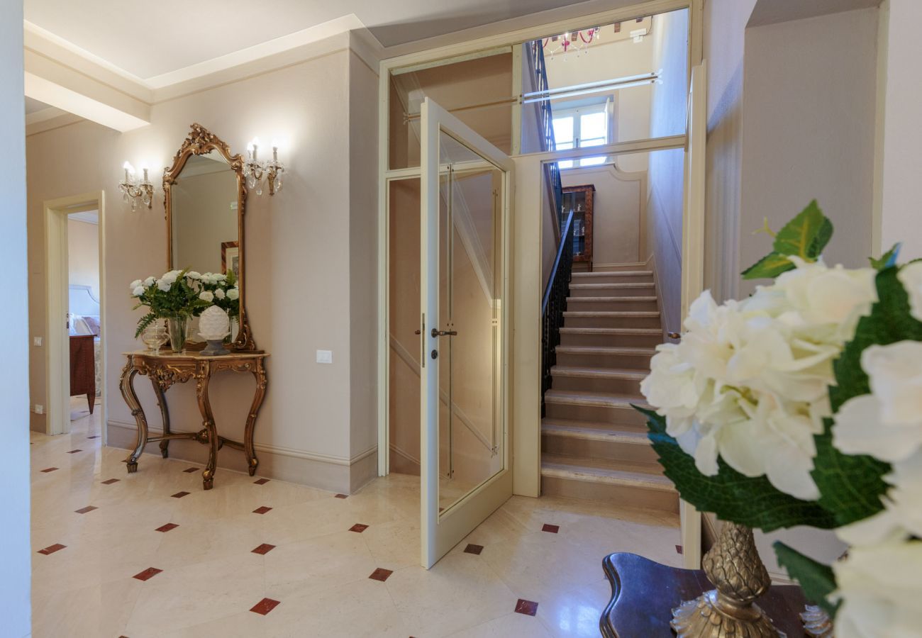 Villa a Maggiano - Charming & Luxury 10 Bedrooms VILLA MEDEA Close to the City Centre of Lucca