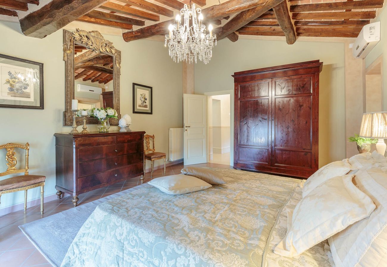 Villa a Maggiano - Charming & Luxury 10 Bedrooms VILLA MEDEA Close to the City Centre of Lucca