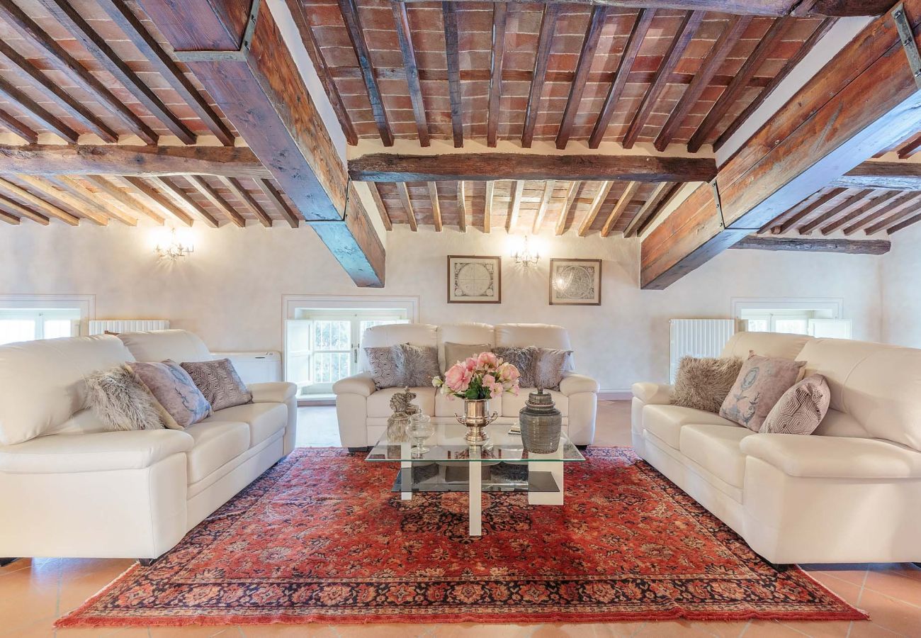 Villa a Maggiano - Charming & Luxury 10 Bedrooms VILLA MEDEA Close to the City Centre of Lucca