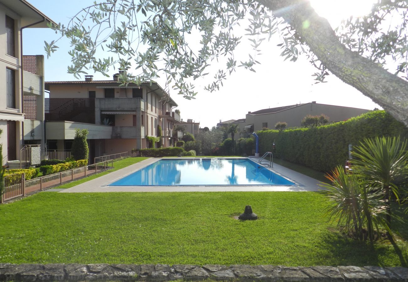 Appartamento a Bardolino - Regarda - Bardolino in 2 appartamento centrale con piscina e a/c
