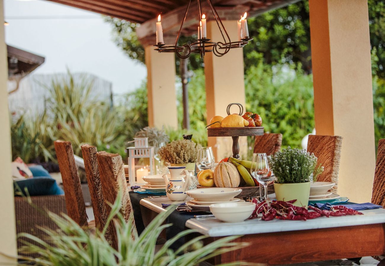Villa a Camaiore - VILLA BEN, a Stylish Farmhouse with Private Pool and Amazing Views in Camaiore