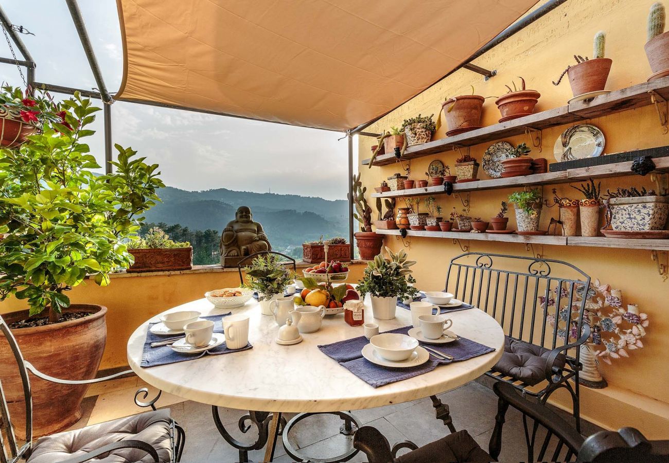 Villa a Camaiore - VILLA BEN, a Stylish Farmhouse with Private Pool and Amazing Views in Camaiore