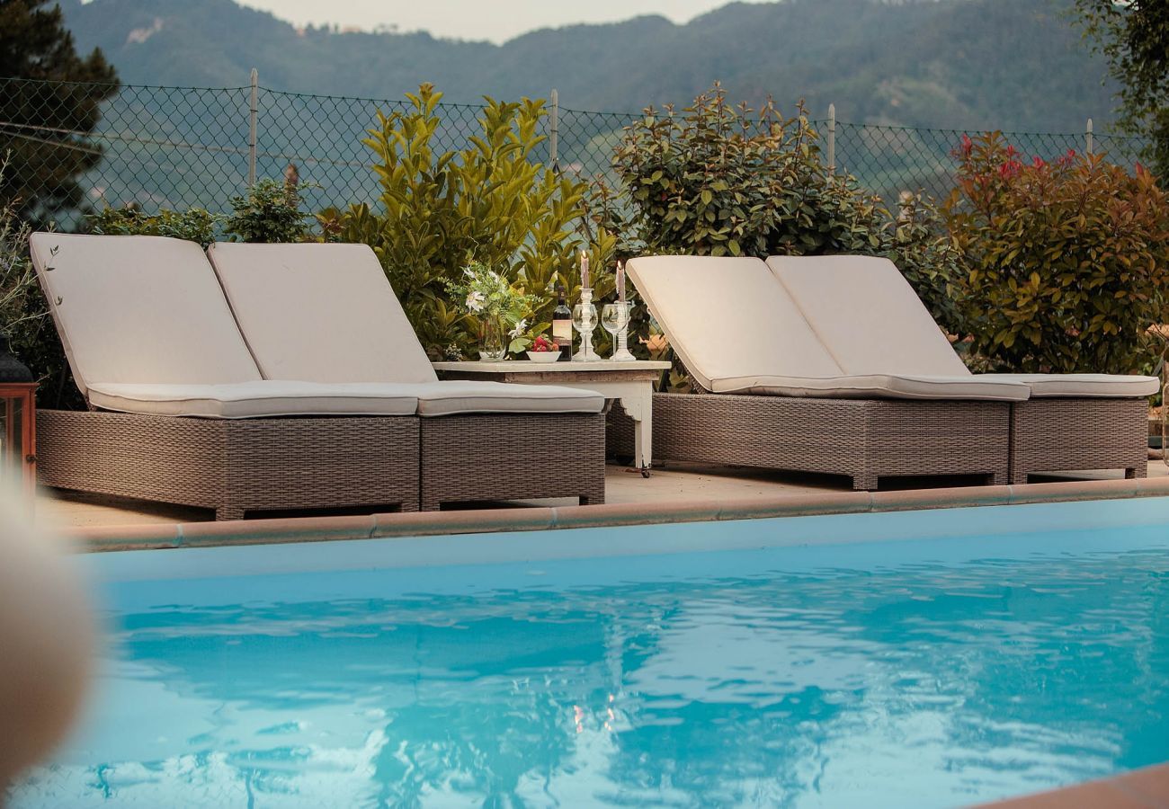 Villa a Camaiore - VILLA BEN, a Stylish Farmhouse with Private Pool and Amazing Views in Camaiore