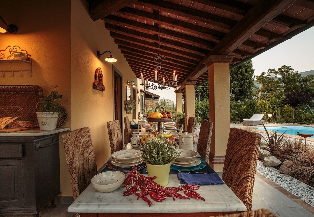 Villa a Camaiore - VILLA BEN, a Stylish Farmhouse with Private Pool and Amazing Views in Camaiore