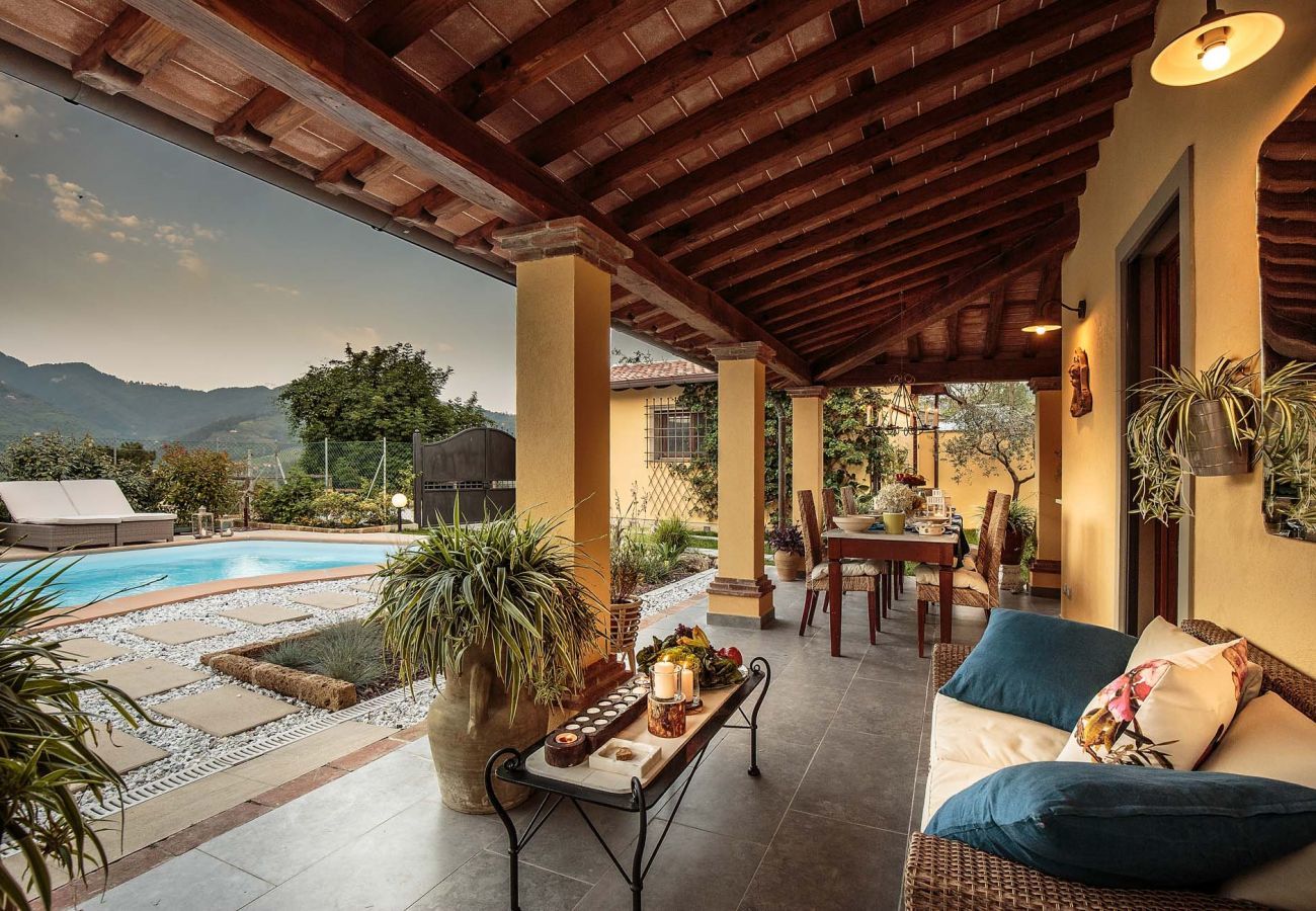 Villa a Camaiore - VILLA BEN, a Stylish Farmhouse with Private Pool and Amazing Views in Camaiore