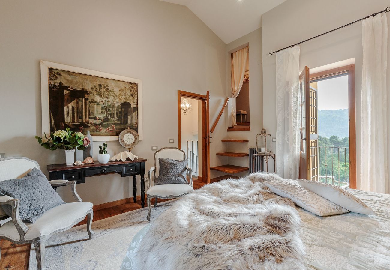 Villa a Camaiore - VILLA BEN, a Stylish Farmhouse with Private Pool and Amazing Views in Camaiore