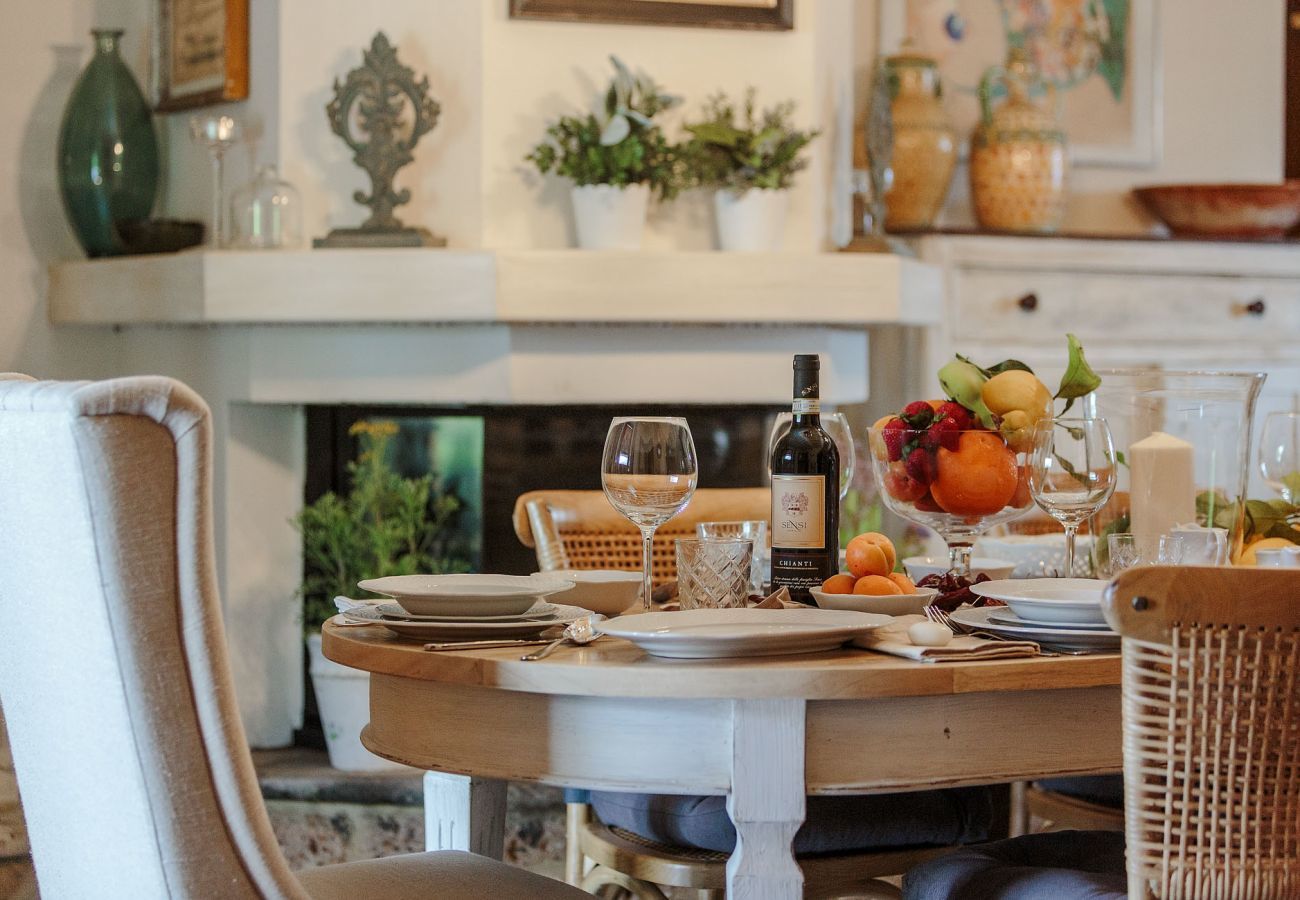 Villa a Camaiore - VILLA BEN, a Stylish Farmhouse with Private Pool and Amazing Views in Camaiore