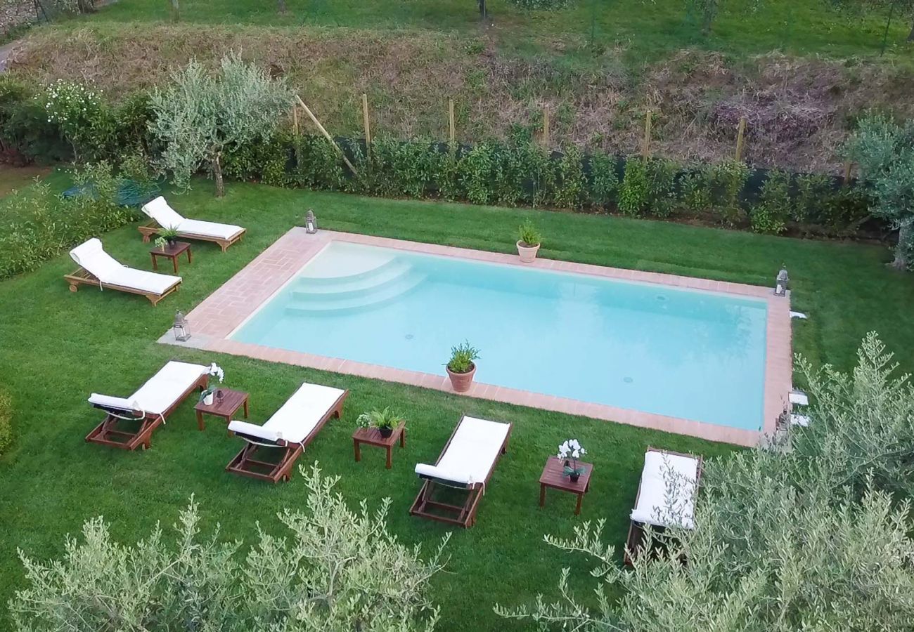 Villa a Capannori - Villa with Private Pool on the Lucca Hills in S. Andrea di Compito