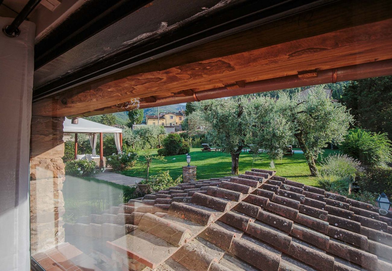 Villa a Capannori - Villa with Private Pool on the Lucca Hills in S. Andrea di Compito