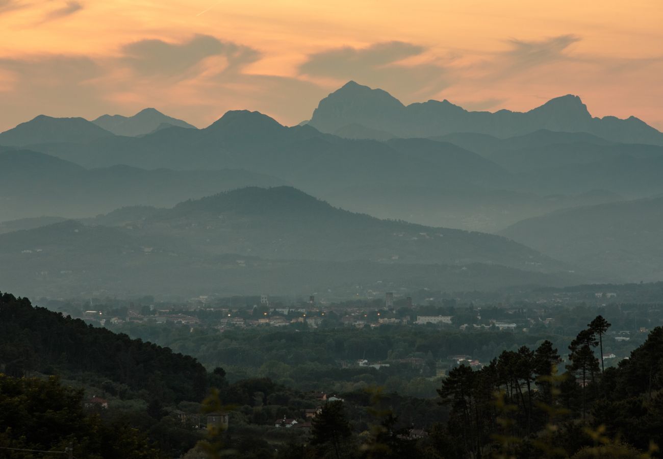 Villa a Capannori - Villa with Private Pool on the Lucca Hills in S. Andrea di Compito